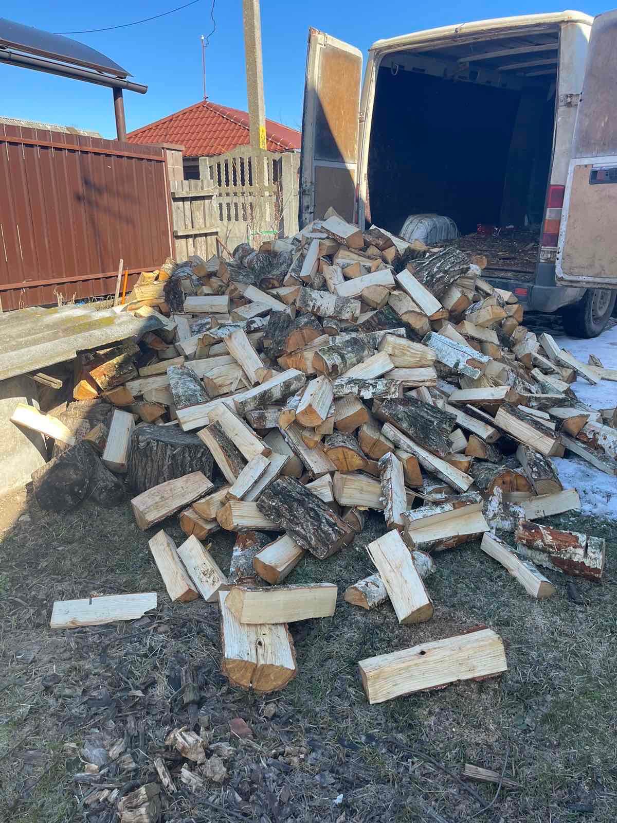 Доставка в деревню Ореховичи колотых березовых дров